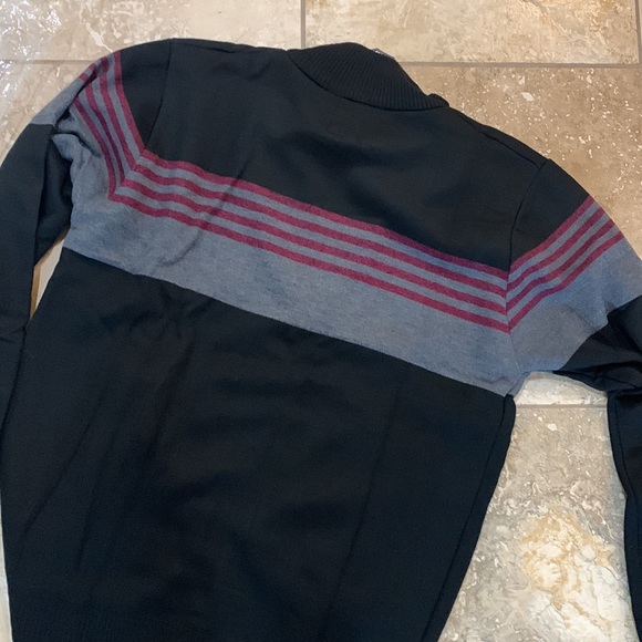 Vigo Sweater - Picture 5 of 6